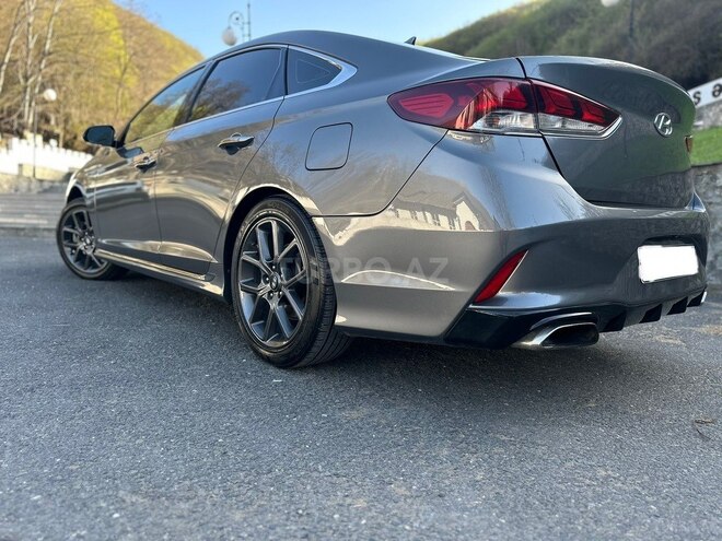 Hyundai Sonata-8