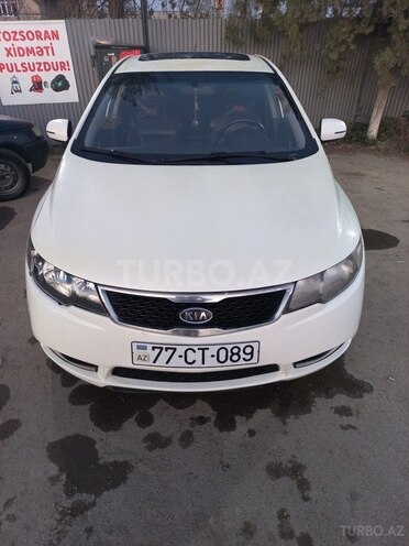 Kia Cerato 2012, 237,000 km - 1.6 l - Quba