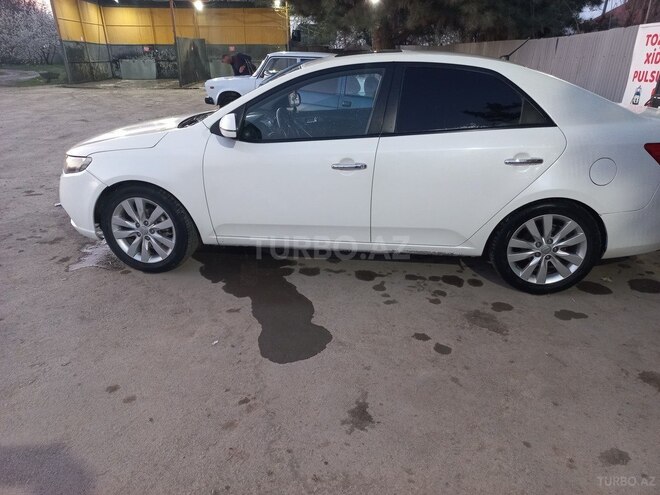 Kia Cerato 2012, 237,000 km - 1.6 l - Quba