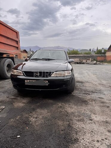 Opel Vectra 1999, 450,963 km - 1.6 l - Zaqatala