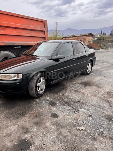 Opel Vectra 1999, 450,963 km - 1.6 l - Zaqatala