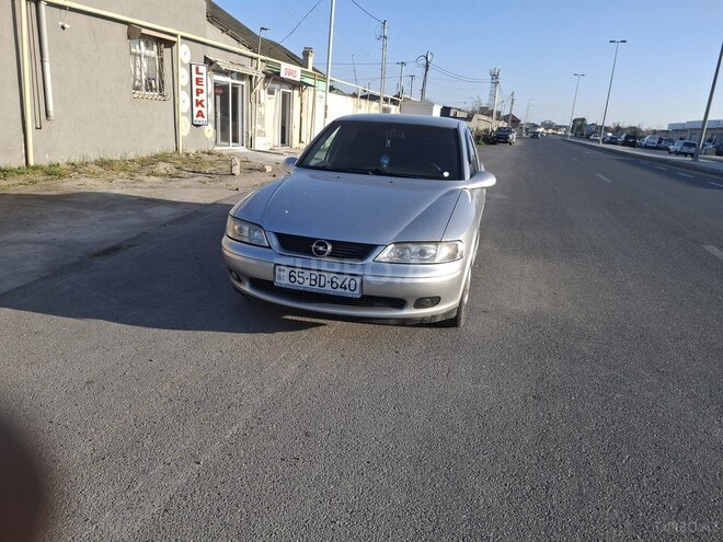 Opel Vectra 1998, 300,000 km - 2.0 l - Bakı