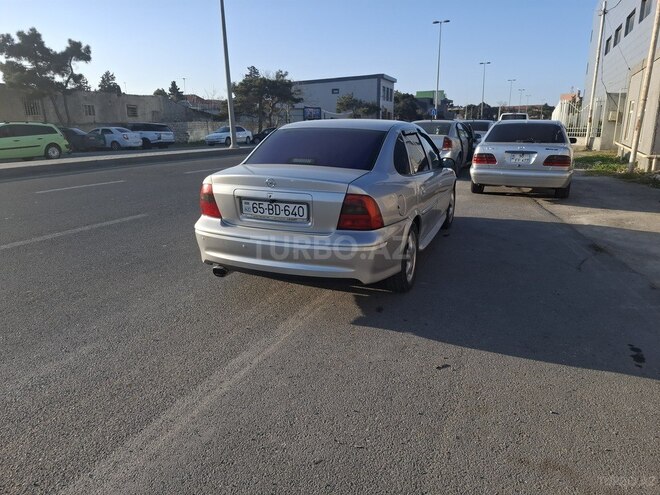 Opel Vectra 1998, 300,000 km - 2.0 l - Bakı