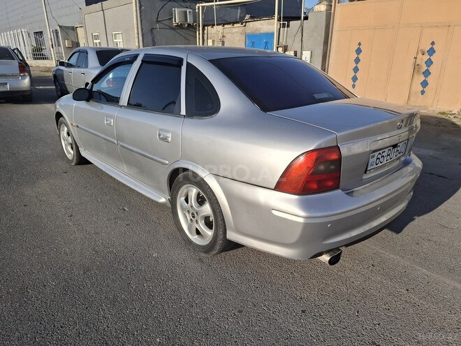 Opel Vectra 1998, 300,000 km - 2.0 l - Bakı