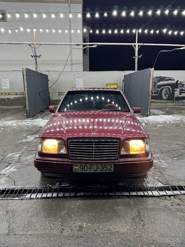 Mercedes E 250 1994, 316,333 km - 2.5 l - Bakı