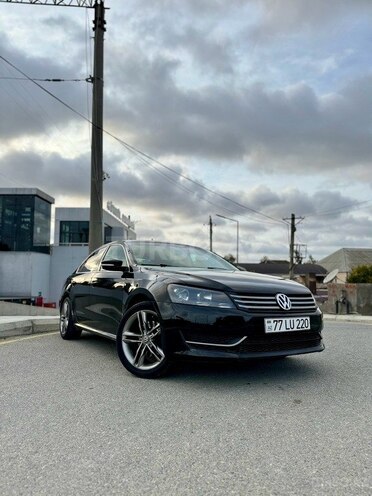 Volkswagen Passat 2012, 187,000 km - 2.5 л - Bakı