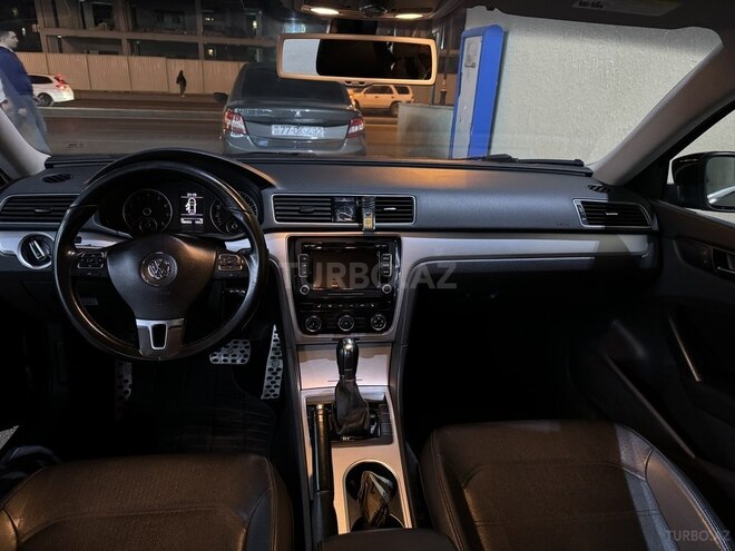 Volkswagen Passat 2012, 187,000 km - 2.5 л - Bakı