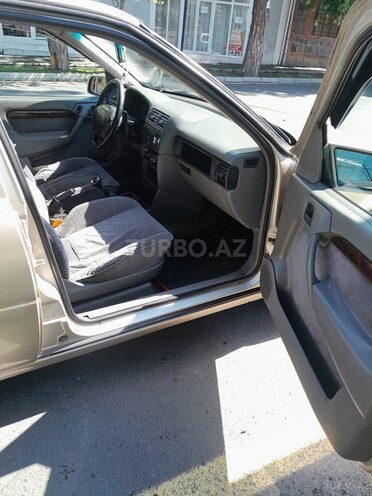 Opel Vectra 1993, 418,500 km - 2.0 l - Qax