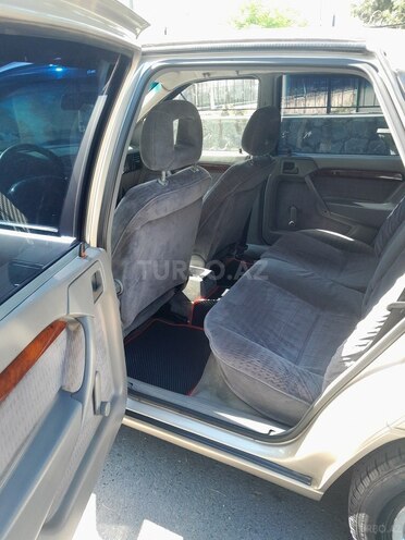 Opel Vectra 1993, 418,500 km - 2.0 l - Qax