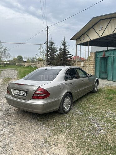 Mercedes E 220 d 2002, 400,000 km - 2.2 л - Saatlı