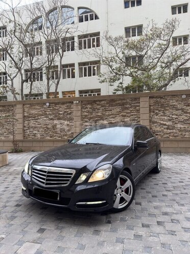 Mercedes E 350 d 2010, 309,000 km - 3.0 l - Bakı