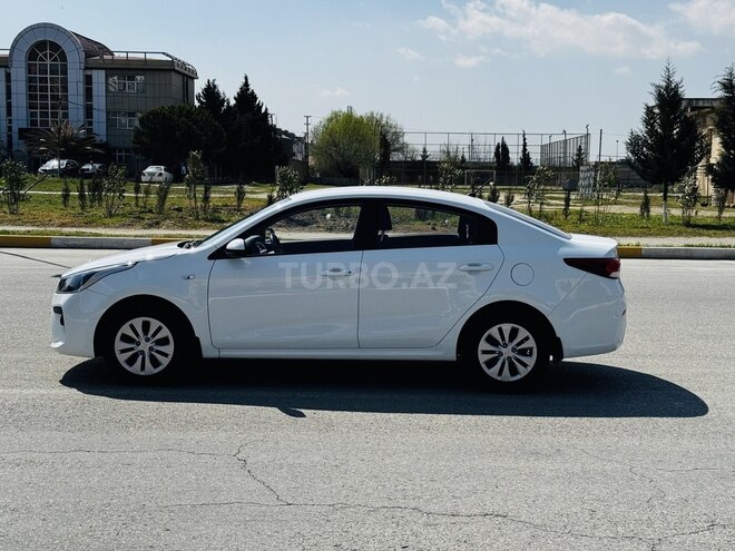 Kia Rio 2018, 111,000 km - 1.6 l - Sumqayıt