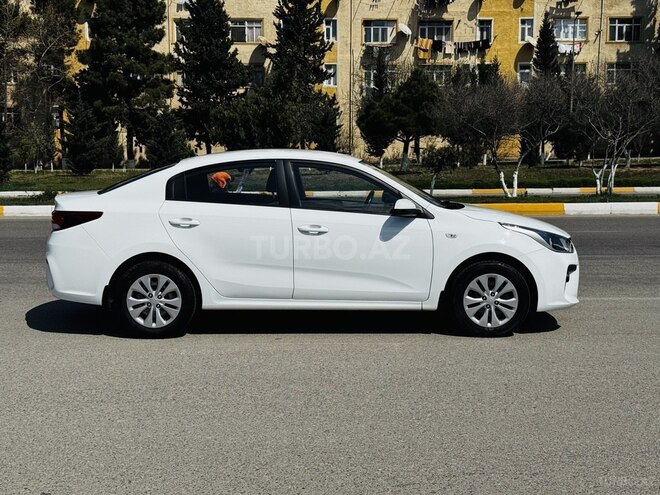 Kia Rio 2018, 111,000 km - 1.6 l - Sumqayıt