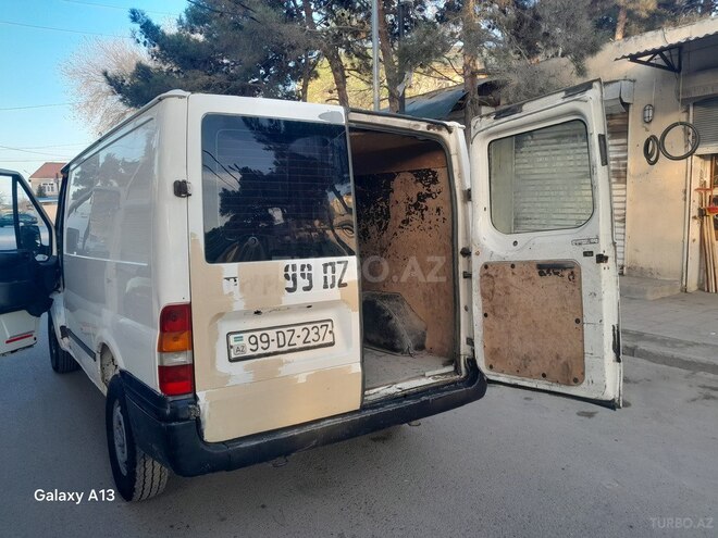 Ford Transit 2002, 200,000 km - 2.0 l - Neftçala