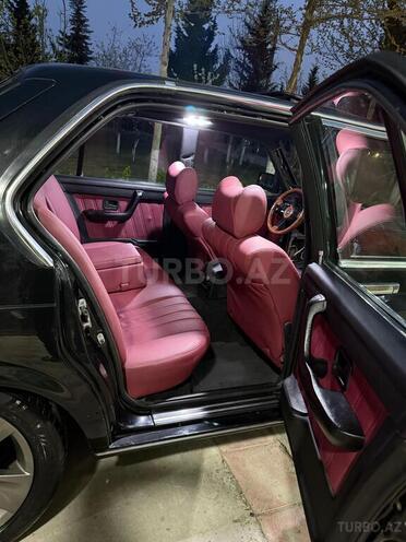 BMW 735 1984, 200,000 km - 3.2 l - İmişli