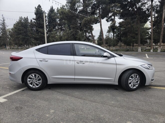 Hyundai Avante 2019, 175,000 km - 1.6 l - Bakı