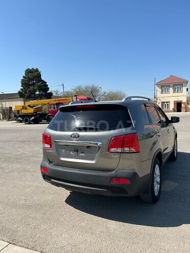 Kia Sorento 2009, 272,000 km - 2.0 l - Salyan