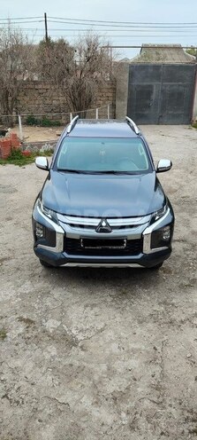 Mitsubishi L200 2021, 106,900 km - 2.4 л - Bakı