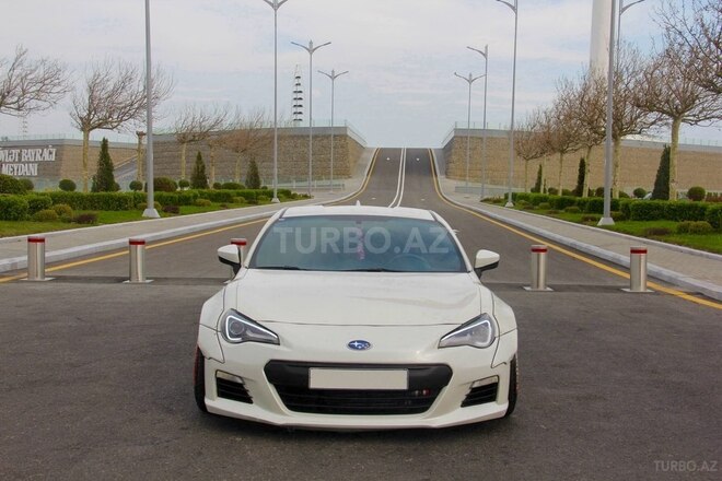 Subaru  2015, 128,000 km - 2.0 l - Bakı