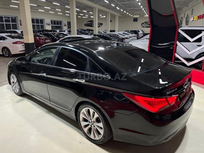 Hyundai Sonata-11