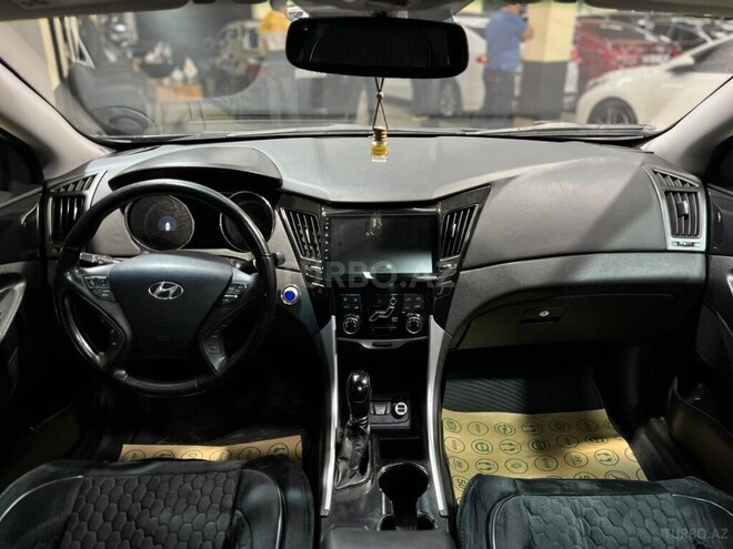 Hyundai Sonata-19