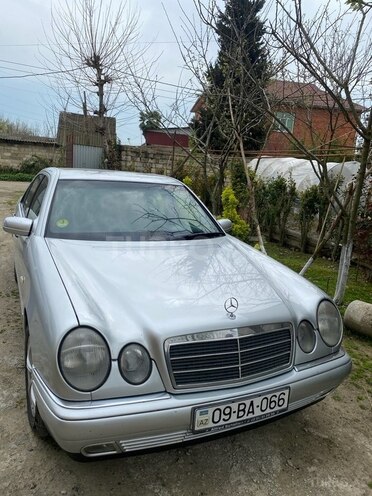 Mercedes E 240 1998, 272,631 km - 2.4 л - Masallı
