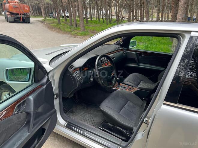 Mercedes E 240 1997, 500,000 km - 2.4 l - Bakı