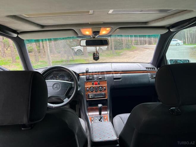 Mercedes E 240 1997, 500,000 km - 2.4 l - Bakı
