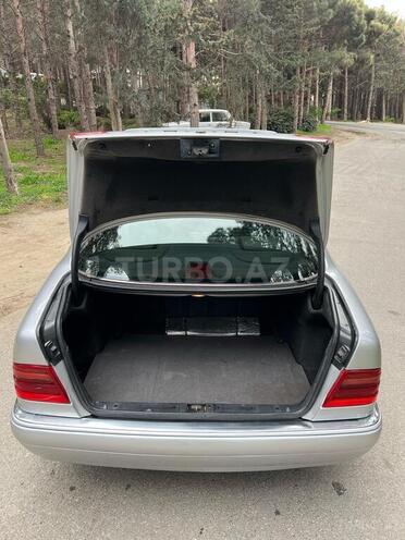 Mercedes E 240 1997, 500,000 km - 2.4 l - Bakı
