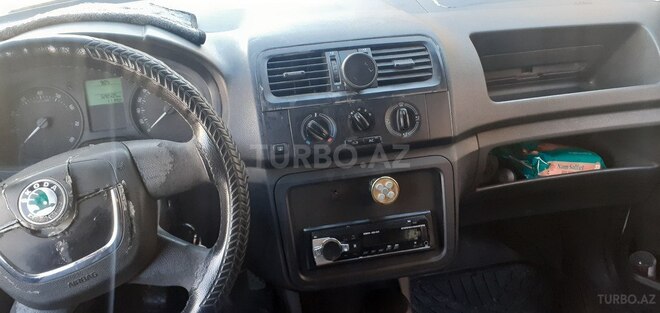 Skoda Fabia 2012, 367,000 km - 1.2 l - Bakı