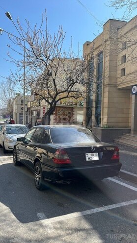Mercedes C 200 1995, 250,000 km - 2.0 l - Sumqayıt