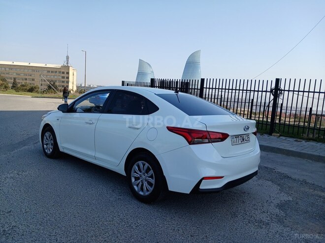 Hyundai Accent 2018, 176,900 km - 1.4 л - Bakı