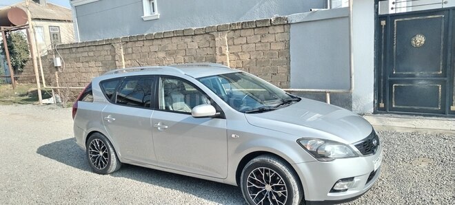 Kia Ceed 2010, 223,940 km - 1.6 л - Bakı