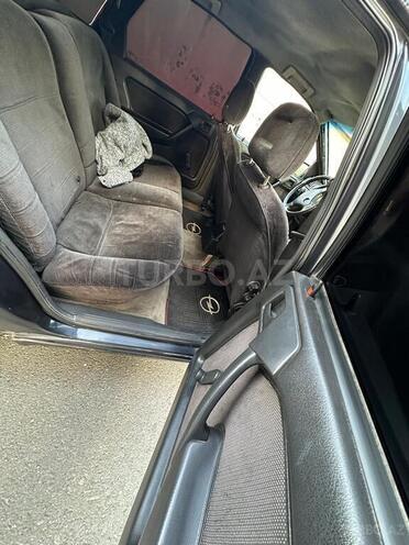 Opel Vectra 1990, 336,845 km - 1.6 l - Zaqatala