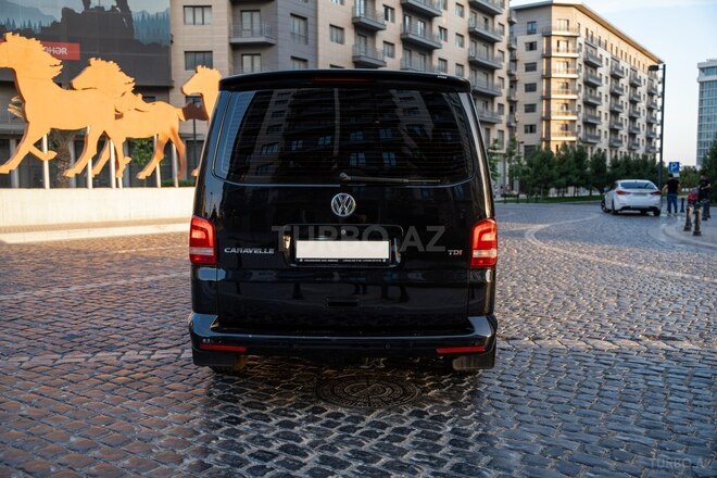 Volkswagen Caravelle 2013, 131,000 km - 2.0 l - Bakı