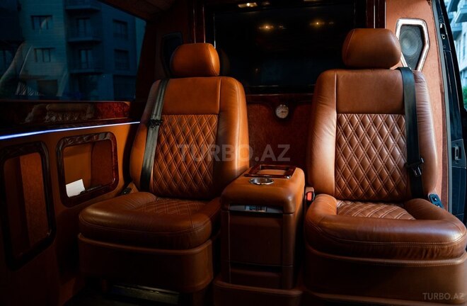 Volkswagen Caravelle 2013, 131,000 km - 2.0 l - Bakı