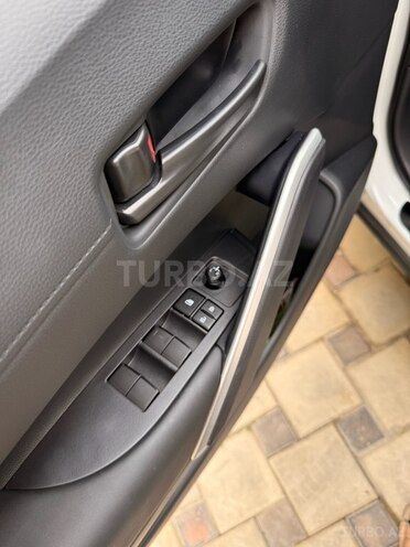 Toyota Corolla Cross 2024, 100 km - 2.0 l - Bakı