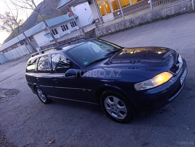 Opel Vectra 1999, 270,000 km - 1.8 l - Şəki