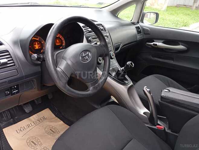 Toyota Auris 2007, 272,000 km - 1.4 l - Bakı