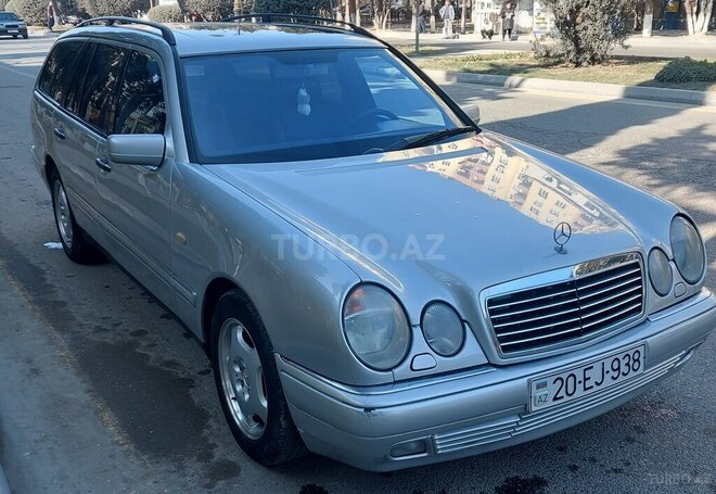 Mercedes E 240 1999, 436,000 km - 2.4 l - Sumqayıt