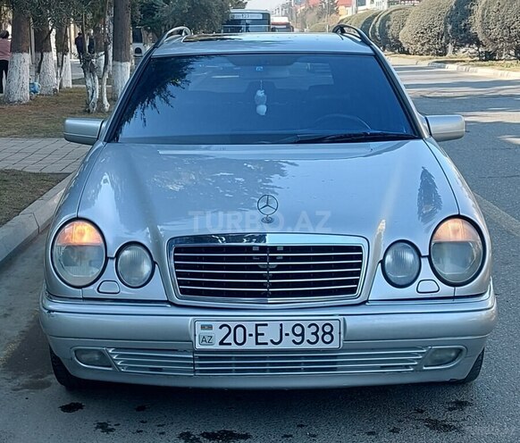 Mercedes E 240 1999, 436,000 km - 2.4 l - Sumqayıt