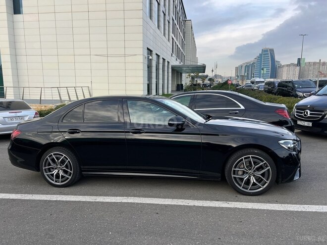Mercedes E 300 e 4MATIC 2021, 99,000 km - 2.0 l - Bakı