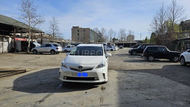 Toyota Prius V 2012, 265,542 km - 1.8 l - Gəncə