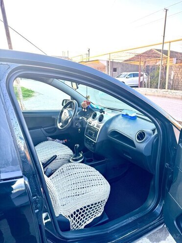 Ford Fiesta 2006, 333,000 km - 1.4 л - Bakı