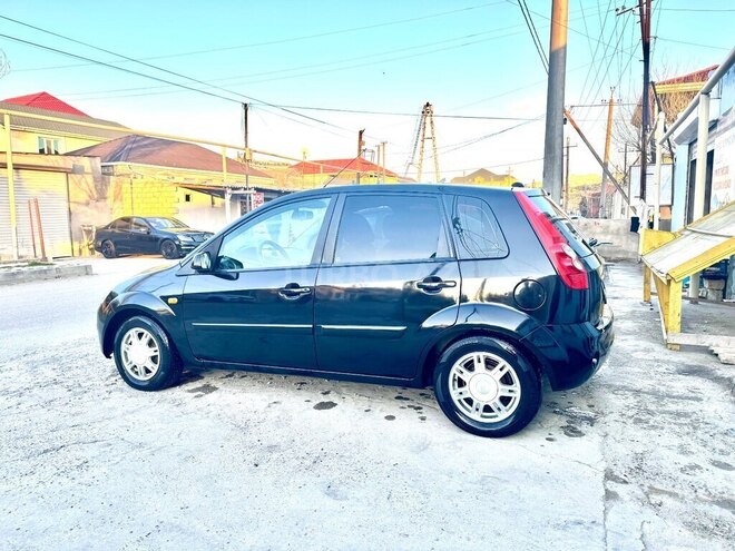Ford Fiesta 2006, 333,000 km - 1.4 л - Bakı
