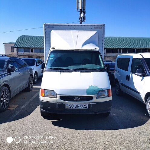 Ford Transit-1