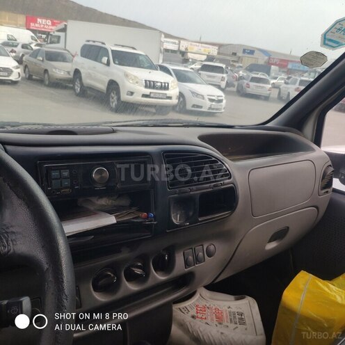 Ford Transit-8