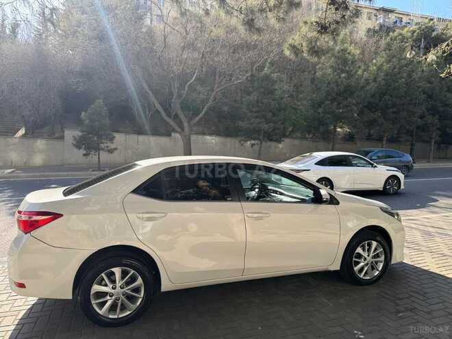 Toyota Corolla 2015, 235,000 km - 1.6 l - Bakı