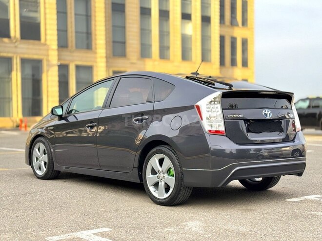Toyota Prius 2011, 178,009 km - 1.8 l - Bakı