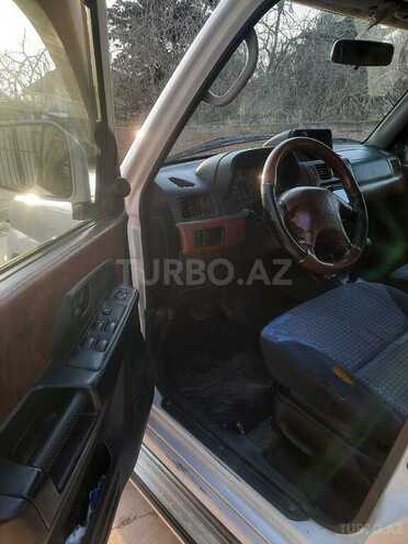 Mitsubishi Pajero io 2001, 300,000 km - 2.0 л - Bakı